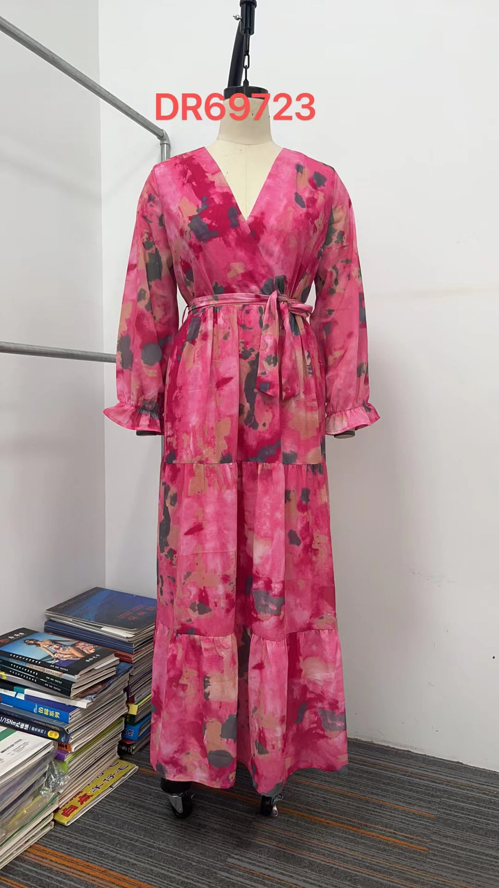 Robe Longue Chiffon Fleurie Col V - Style Élégant